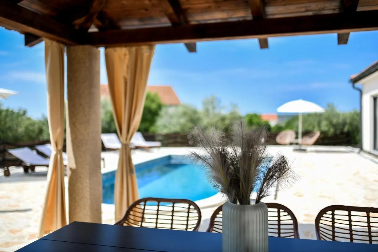 Villa Wonderful Holiday House Bruno With Heated Pool Zadar